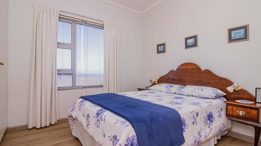 4 Bedroom Property for Sale in Franskraal Western Cape